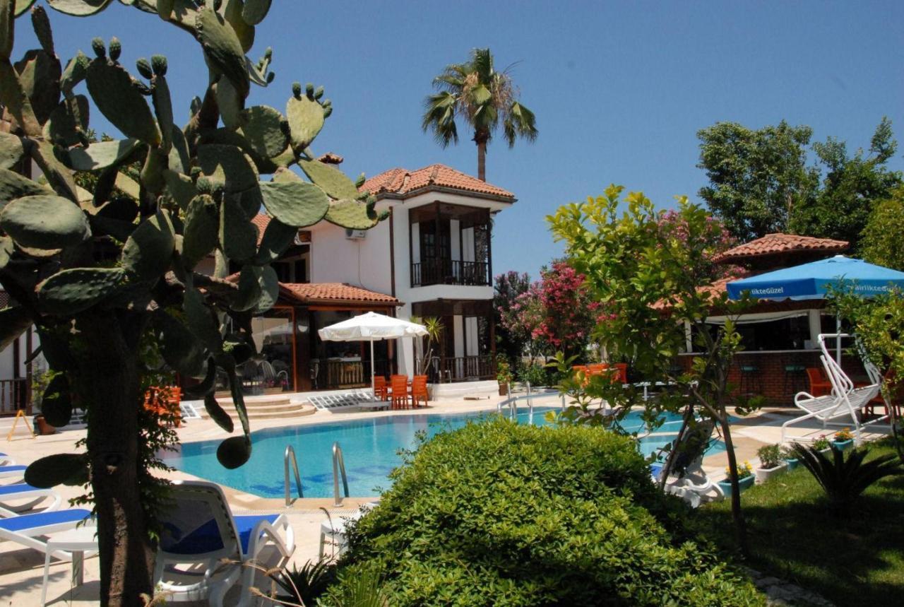 Palma Rosa Hotel Camyuva Exterior photo