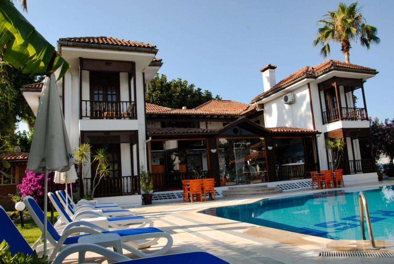 Palma Rosa Hotel Camyuva Exterior photo